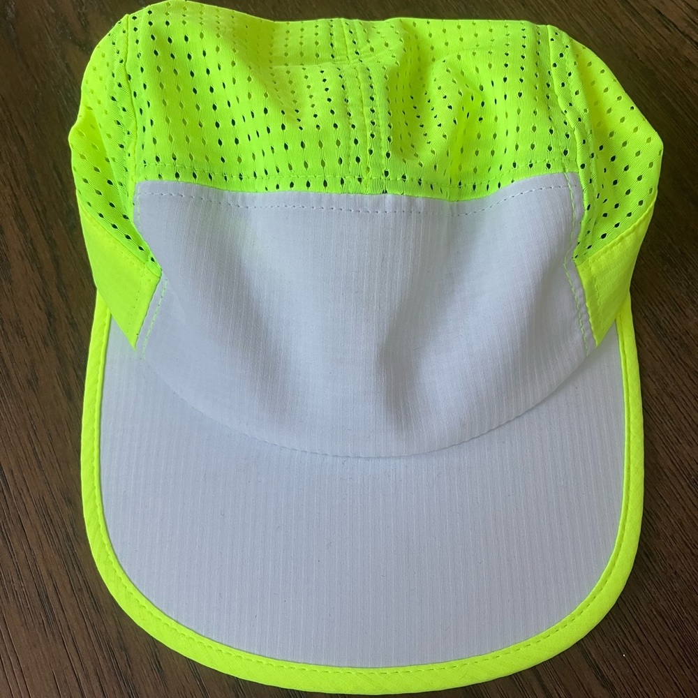 Unisex Brooks Running hat- brand new!